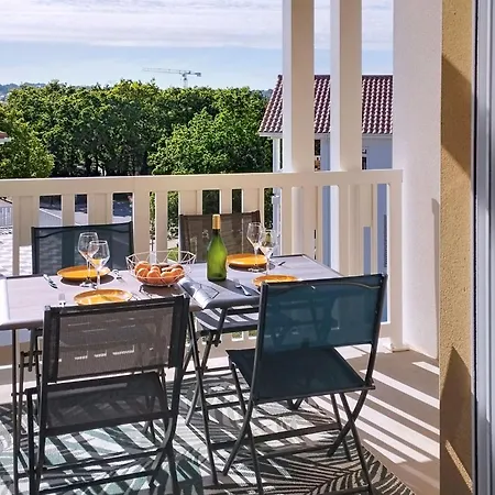 Atlantica-1 By Interhome Apartamento *